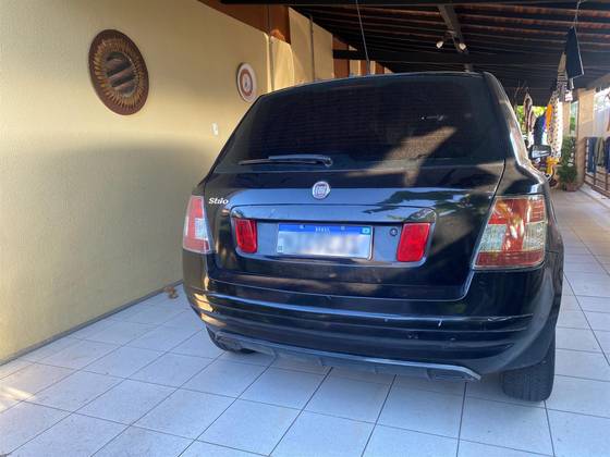 FIAT STILO 1.8 MPI ATTRACTIVE 8V FLEX 4P AUTOMATIZADO